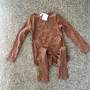 H&M 2 piece little girls leopard set